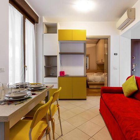 ミラノCorsica Huge Terrace Flatsアパートメント エクステリア 写真