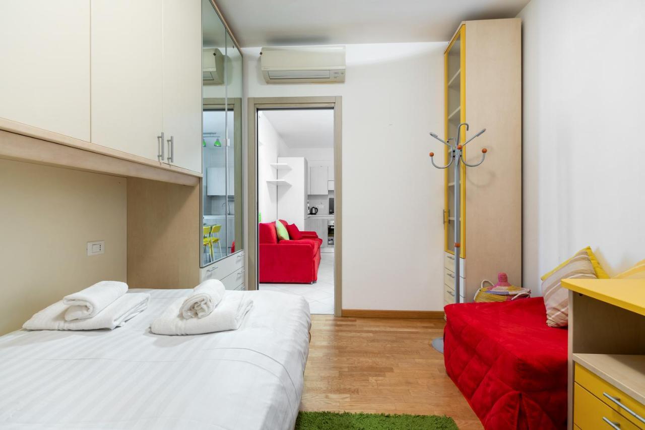 ミラノCorsica Huge Terrace Flatsアパートメント エクステリア 写真