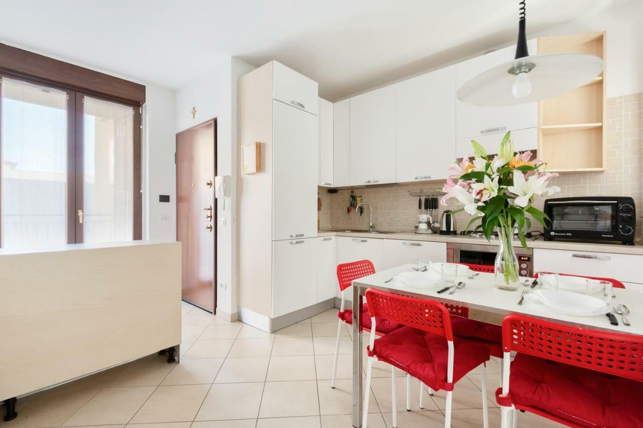 ミラノCorsica Huge Terrace Flatsアパートメント エクステリア 写真